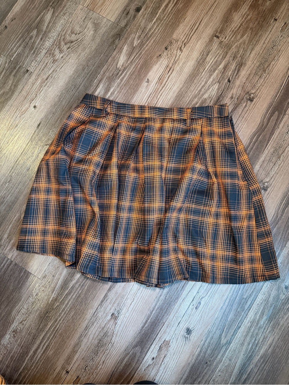 Like New Hot Topic Fall Plaid Ladies Skirt